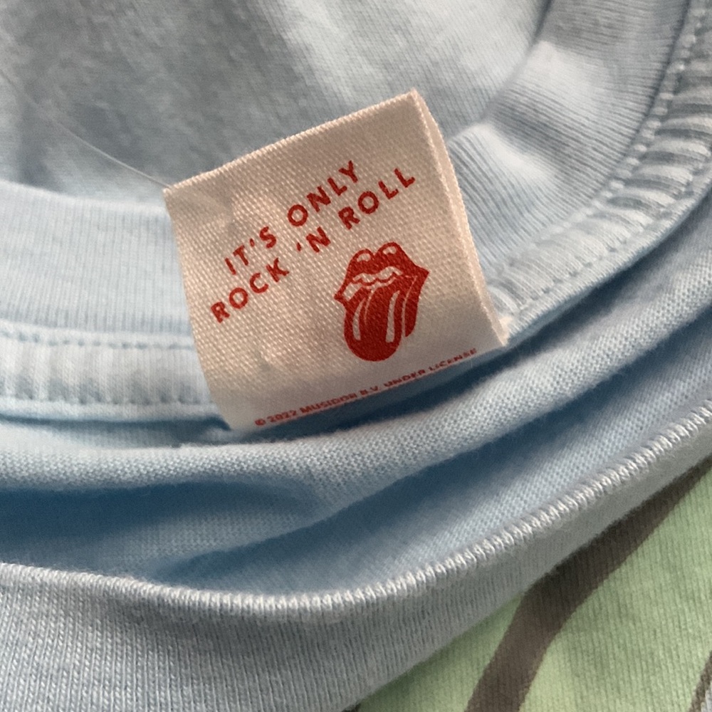 NWT AE ROLLING STONES OVERSIZED Boyfriend Band Tee - Picture 11 of 12